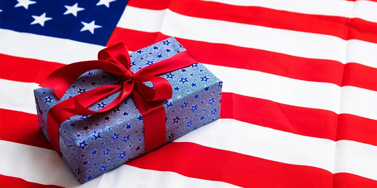 Make-your-4th-of-July-Presents-stand-out-on-this-Independence